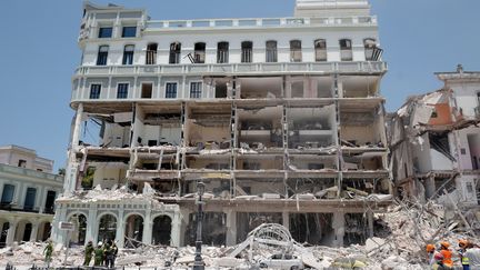 L'hôtel Saratoga a été dévasté par une explosion survenue le 6 mai 2022, à La Havane (Cuba). (ADALBERTO ROQUE / AFP)