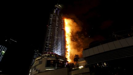 Incendie à Dubaï : une tour en flammes à quelques heures de la célébration de la nouvelle année