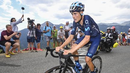 Enric Mas en action lors de la 11e étape du Tour de France, le 13 juillet 2022. (DAVID STOCKMAN / AFP)