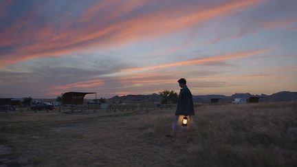 Photo du film "Nomadland" de Chloe Zhao (qui figure également dans l'affiche).&nbsp;&nbsp; (SEARCHLIGHT PICTURES)