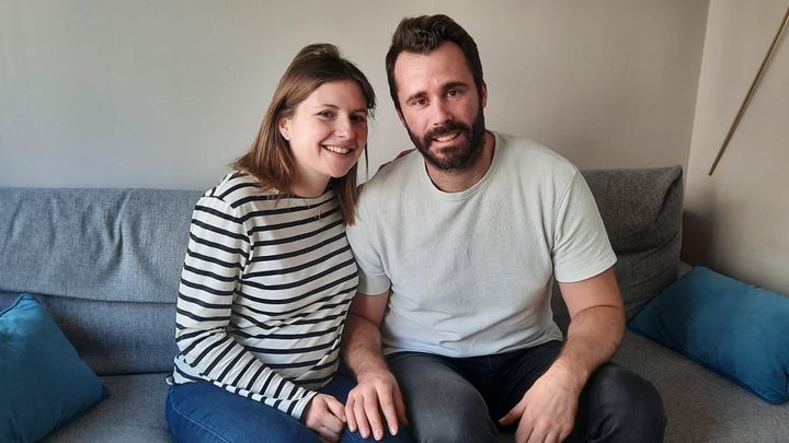 Flora et Jérémie seront parents le mois prochain après deux fausses couches. (SANDRINE ETOA / RADIO FRANCE)