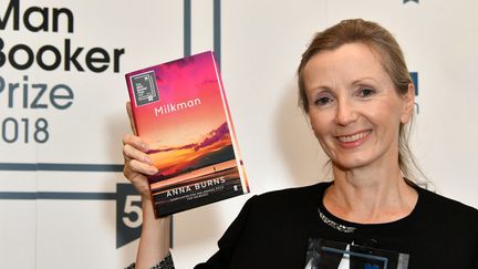 Anna Burns présentant son roman "Milkman", Man Booker Prize 2018
 (Nils Jorgensen/REX/Shutterstock/SIPA)