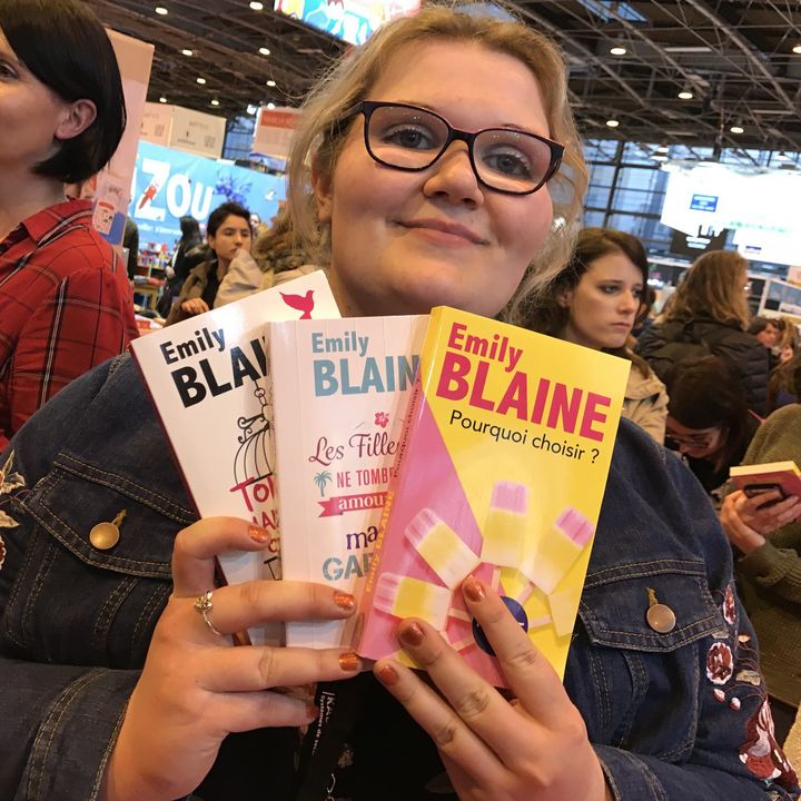 Clarisse, fan, de Nathalie Blaine, salon Livre Paris mars 2018
 (Laurence Houot / Culturebox)