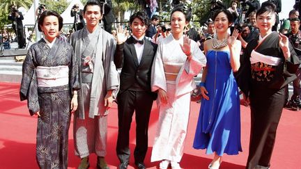 Makiko Watanabe, Jun Murakami, Nijiro Murakami, le réalisateur Naomi Kawase, Jun Yoshinaga et Miyuki Matsuda 
 (VALERY HACHE / AFP)