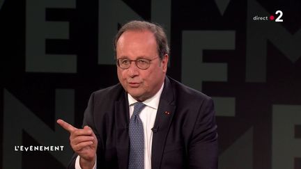 L'ancien président socialiste François Hollande sur le plateau de l'émission "L'Evénement" sur France 2, le 30 mai 2024. (FRANCE 2)