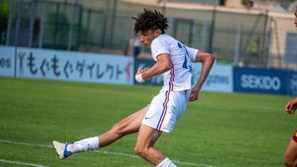 Maghnes Akliouche lors d'un match avec les moins de 21 ans de l'Équipe de France (FLORIAN FRISON / FLORIAN FRISON)