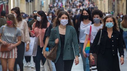 Coronavirus : les grandes villes généralisent le masque