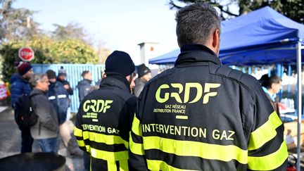 Des agents GDRF lors d'un débrayage à Saint-Etienne, le 24 novembre 2022. (R?MY PERRIN / MAXPPP)