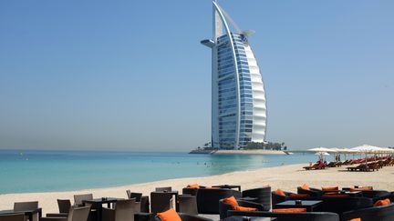 La plage de Duba&iuml;, le 14 mai 2015. (PATRICK BAZ / AFP)