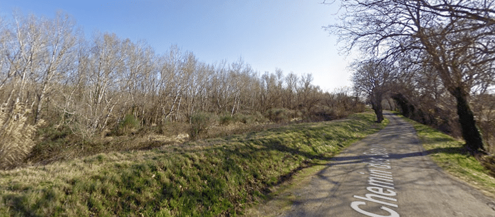 Les bords de l'Ouvèze au lieu-dit Les Taillades, sur le chemin des Sences, à Bédarrides (Vaucluse). (GOOGLE STREET VIEW)