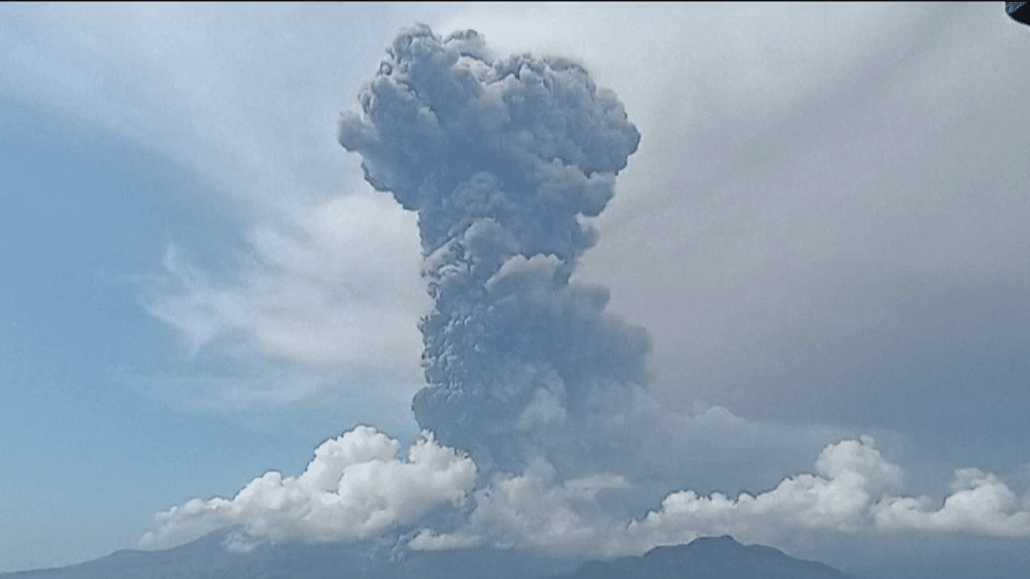 the Laki-Laki volcano erupts again and causes an impressive column of ash