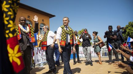 Le ministre de l'Intérieur et des Outre-mer, Gérald Darmanin, à Mamoudzou (Mayotte), le 24 juin 2023. (CHAFION MADI / AFP)