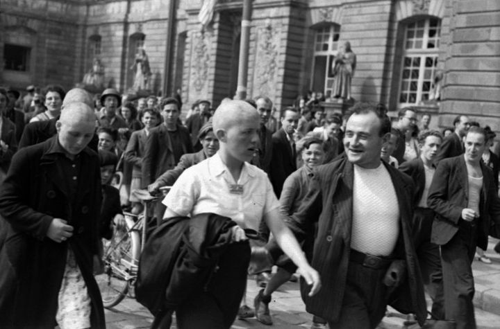 Lee Miller. Femmes accusées d’avoir collaboré avec les nazis, Rennes, France, 1944. Avec l’aimable autorisation de Lee Miller Archives (Lee Miller)