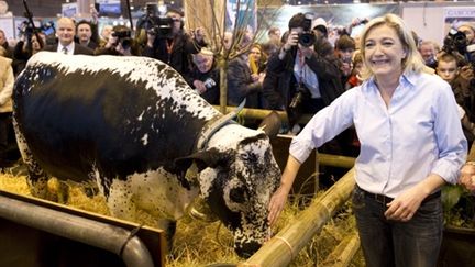 La présidente du Front National, Marine Le Pen au Salon de l'Agriculture le 25 février 2011 (AFP/MIGUEL MEDINA)