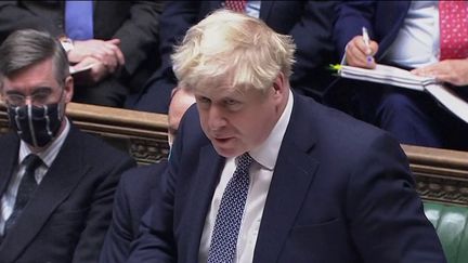 Royaume-Uni : les excuses de Boris Johnson après sa rave-party