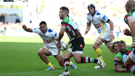 Danny Care (Harlequins) échappe à la défense de Clermont