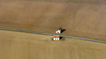 Des champs de céréales dans l'Indre, en octobre 2007. (JEAN-FRAN?OIS SOUCHARD / BIOSPHOTO)