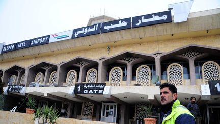 Trois deputés français ont été retardés samedi 7 janvier à l'aéroport d'Alep à cause d'obus&nbsp; (AMMAR SAFARJALANI/XINHUA/SIPA)