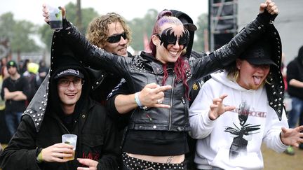 Des fans de hard rock à Clisson (Loire-Atlantique), au Hellfest 2013
 (Jean-Sébastien Evrard / AFP)