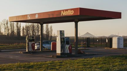 La station-service Netto, à Courrières (Pas-de-Calais), le 9 mars 2022. (PIERRE MOREL / FRANCEINFO)