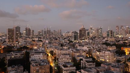 La ville israélienne de Tel-Aviv, le 12 août 2024. (GIL COHEN-MAGEN / AFP)