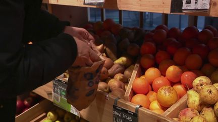 Consommation : comment expliquer les hausses de prix dans les rayons alimentaires ?