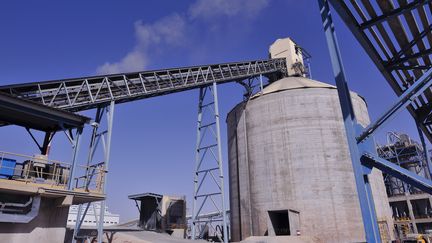 Le site du cimentier Lafarge, en Syrie. (DANIEL RIFFET / PHOTONONSTOP / AFp)