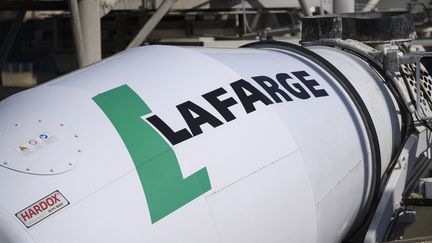 Lafarge en Syrie : le cimentier et huit personnes vont être jugés pour 