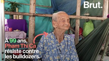 Malgré la destruction de sa maison, cette Vietnamienne de 99 ans ne baisse pas les bras face à la construction d'une centrale à charbon sur ses terres.