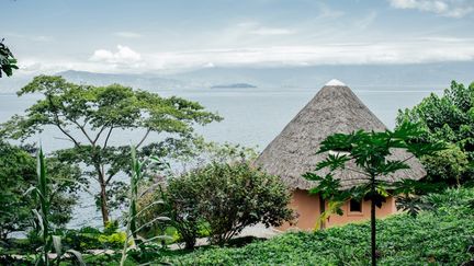 L'île d'Idjwi sur le lac Kivu, en RDC, est un des rares endroits de la région qui n'a pas été affecté par les conflits armés. (LUKE DENNISON / AFP)