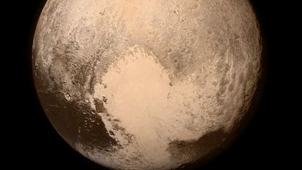 La NASA révèle les premières photos de Pluton