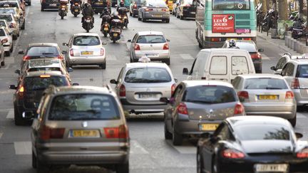 Presque une voiture sur deux vendues en France est un SUV. Photo d'illustration (FRÉDÉRIC CIROU / MAXPPP)