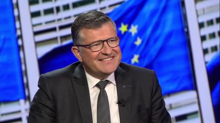 La bande de « la faute à l’Europe ? » a reçu Frank Proust, eurodéputé LR.