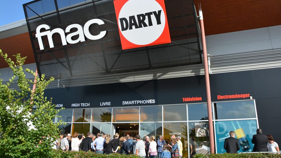 Le Groupe Fnac Darty Passe Sous Pavillon Allemand