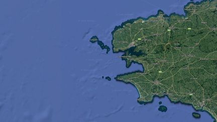 Les deux coques ont coulé lors de leur transport, le 22 décembre 2016 à 130 km à l'ouest de l'île de Sein (Finistère). (GOOGLE MAPS)