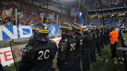 &nbsp; (Une partie de la rencontre s'est jouée sous l’œil des CRS © MaxPPP)