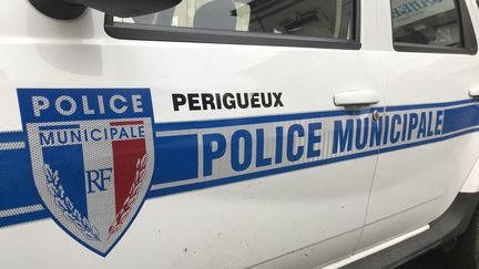 Véhicule de la police municipale de Périgueux, en Dordogne. (NOÉMIE PHILIPPOT / FRANCE-BLEU PÉRIGORD)