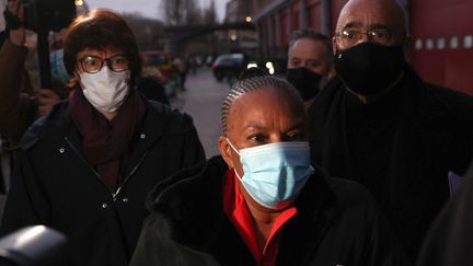 Christiane Taubira arrive au Point-Ephémère, son QG de campagne à Paris, le 30 janvier 2022. (THOMAS COEX / AFP)
