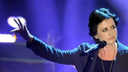 Dolores O&#039;Riordan sur scène à San Remo le 18 février 2012
 (AFP / Tiziana Fabi)