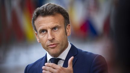 Emmanuel Macron après le sommet du Conseil européen à Bruxelles, le 31 mai 2022. (NICOLAS ECONOMOU / NURPHOTO / AFP)