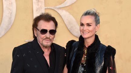 Les Champs-Élysées se préparent pour l'hommage à Johnny Hallyday