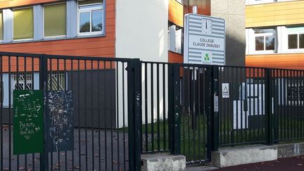 Le collège Claude-Debussy d'Aulnay-sous-Bois (Seine-Saint-Denis). (REMI BRANCATO / RADIO FRANCE)