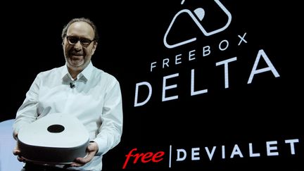 Le fondateur de Free, Xavier Niel, présente la Freebox Delta à Paris, le 4 décembre&nbsp;2018. (ERIC PIERMONT / AFP)