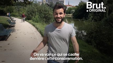 Julien Vidal, auteur du livre "Ça commence par mois", nous dévoile quelques astuces pour réduire notre consommation d'eau.