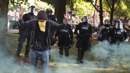 VIDEO. Etats-Unis : des heurts éclatent à Portland entre des manifestants pro et anti-Trump