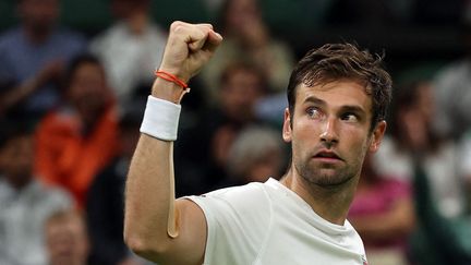 Quentin Halys s'est qualifié pour le troisième tour de Wimbledon, le 6 juillet 2023. Une première en carrière pour le Français. (ADRIAN DENNIS / AFP)