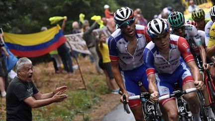 David Gaudu guidant Thibaut Pinot vers le Prat d'Albis sur le Tour de France 2019 le 21 juillet. (MARCO BERTORELLO / AFP)