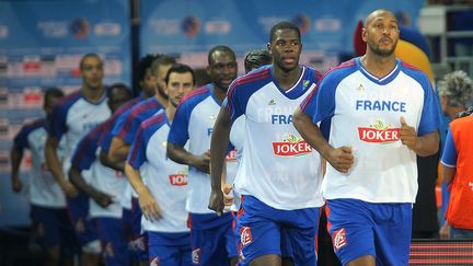 Boris Diaw et les joueurs de l'&eacute;quipe de France de basket, le 6 septembre 2015, &agrave; Montpellier (H&eacute;rault). (PASCAL ALLEE / HOT SPORTS / AFP)