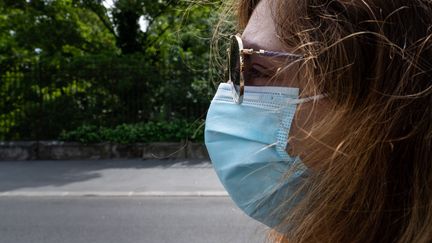 Coronavirus : peut-on réutiliser un masque jetable ?