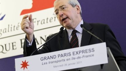 Jean-Paul Huchon lors d'une conférence de presse de présentation du projet Grand Paris Express le 26/01/2011 à Paris. (AFP - Patrick Kovarik)